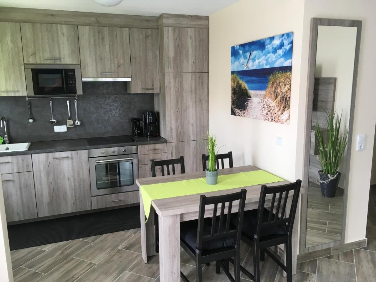 Sonnenseite 2 Apartment Laboe Bagian luar foto